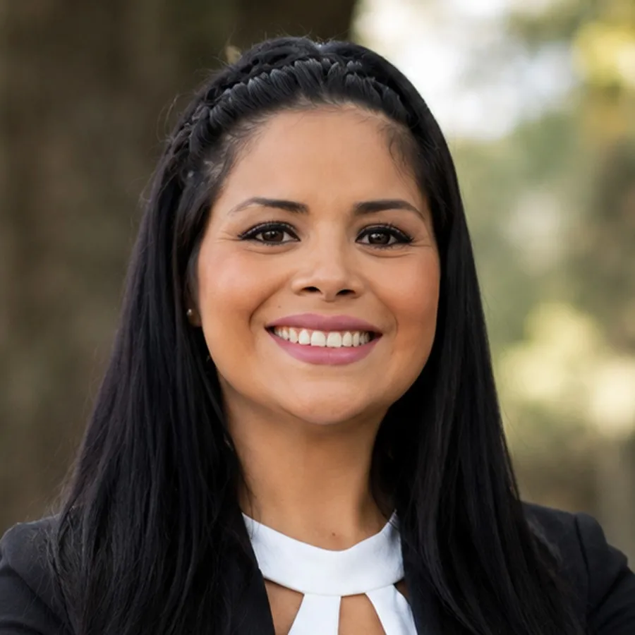 Noelia Vivas — Abogada · Laboral y ART